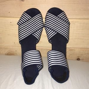 Women’s sandals